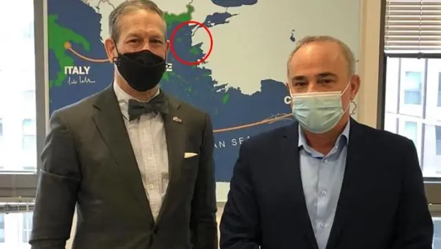İsrail'li bakanın odasındaki skandal harita ortaya çıktı: Gökçeada ve Bozcaada'yı Yunanistan'a vermişler İsrail'li bakanın odasındaki skandal harita ortaya çıktı: Gökçeada ve Bozcaada'yı Yunanistan'a vermişler