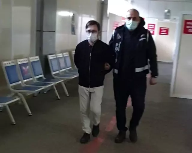 İzmir merkezli FETÖ operasyonu: 11 gözaltı İzmir merkezli FETÖ operasyonu: 11 gözaltı