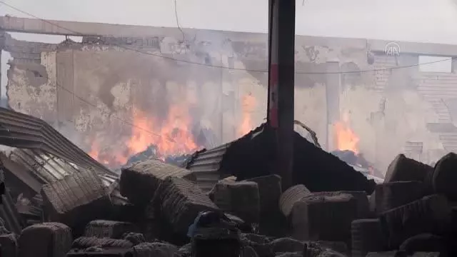 Son dakika gündem: KAHRAMANMARAŞ - Fabrika deposunda yangın Son dakika gündem: KAHRAMANMARAŞ - Fabrika deposunda yangın