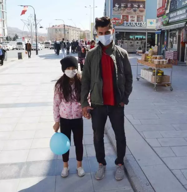 Kırmızı kategorideki Aksaray'da 20 yaş altından 'kurallara uyum' çağrısı Kırmızı kategorideki Aksaray'da 20 yaş altından 'kurallara uyum' çağrısı