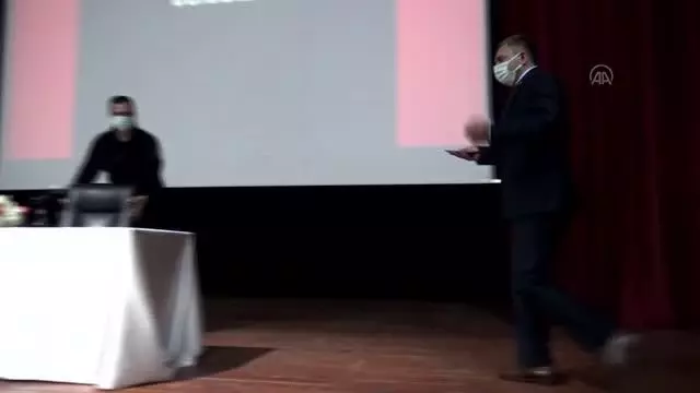Kovid-19'a yönelik 'Dinamik Denetim Süreci' konulu toplantı yapıldı Kovid-19'a yönelik 'Dinamik Denetim Süreci' konulu toplantı yapıldı