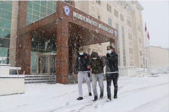Midesinde uyuşturucuyla yakalanan yabancı uyruklu kişi tutuklandı