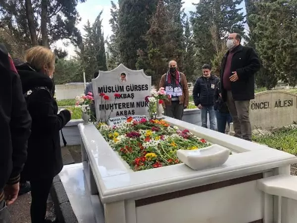 MÜSLÜM GÜRSES ÖLÜMÜNÜN 8. YILINDA MEZARI BAŞINDA ANILDI MÜSLÜM GÜRSES ÖLÜMÜNÜN 8. YILINDA MEZARI BAŞINDA ANILDI