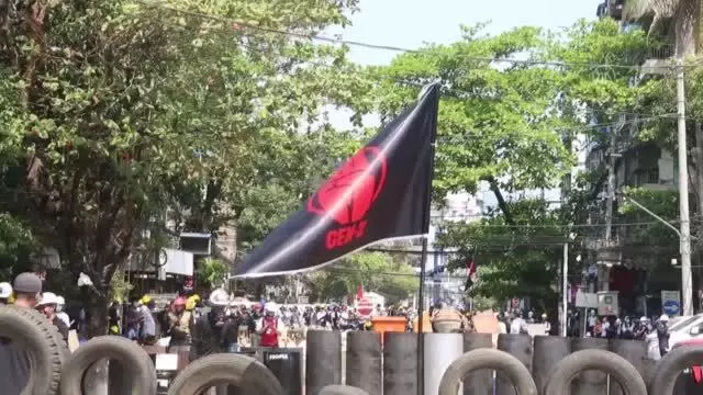 Son dakika haberi... Myanmar'da güvenlik güçleri protestoculara karşı gerçek mermi kullandı: 6 ölü (2) Son dakika haberi... Myanmar'da güvenlik güçleri protestoculara karşı gerçek mermi kullandı: 6 ölü (2)