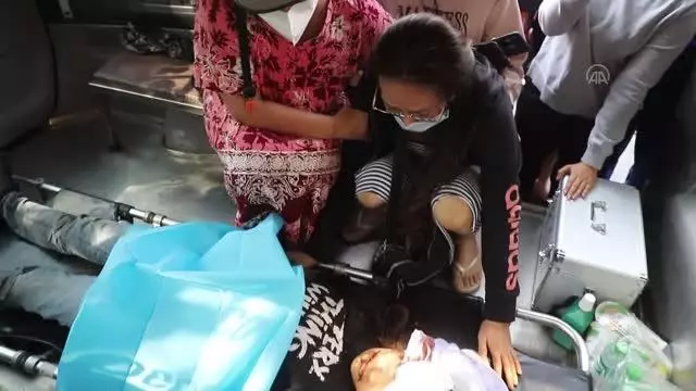 Myanmar'da güvenlik güçleri protestoculara karşı gerçek mermi kullandı: 6 ölü (3) Myanmar'da güvenlik güçleri protestoculara karşı gerçek mermi kullandı: 6 ölü (3)