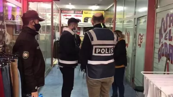 Son dakika... Polis ceza yazmak isteyince, 'Bu seferki uyarı olsun' dedi Son dakika... Polis ceza yazmak isteyince, 'Bu seferki uyarı olsun' dedi