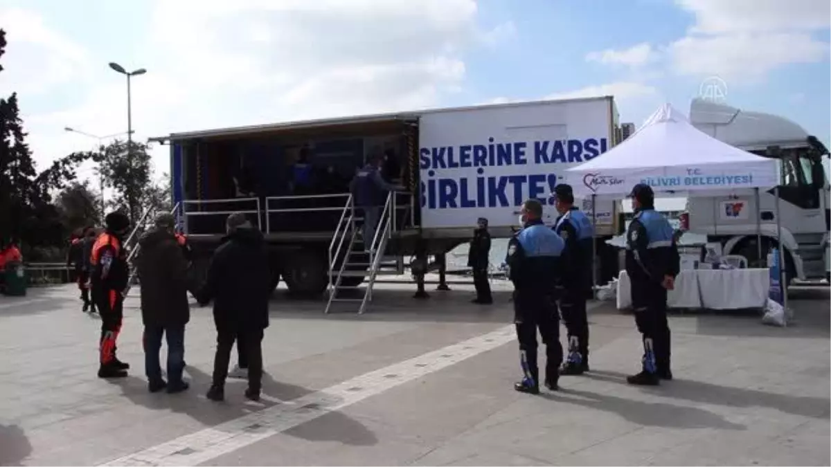 Silivri'de deprem simülasyon tırında farkındalık eğitimi