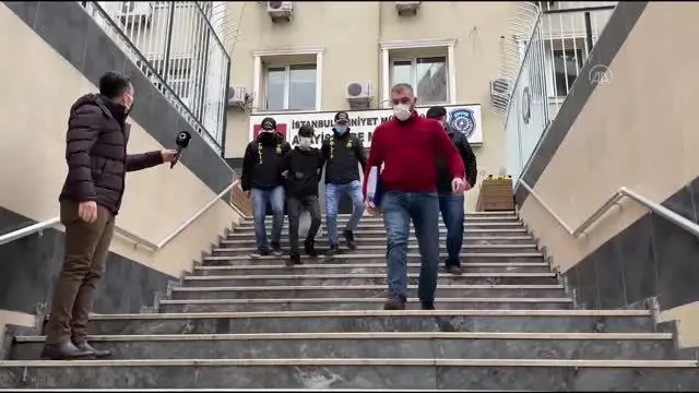 Şişli'de 6 kişiyi bıçakla yaralayan yabancı uyruklu bir kişi yakalandı Şişli'de 6 kişiyi bıçakla yaralayan yabancı uyruklu bir kişi yakalandı