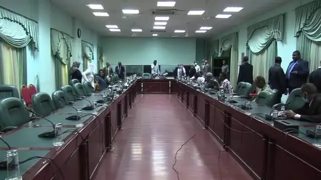 Sudan'a COVAX'ın gönderdiği Kovid-19 aşılarının ilk sevkiyatı ulaştı Sudan'a COVAX'ın gönderdiği Kovid-19 aşılarının ilk sevkiyatı ulaştı