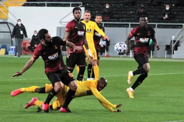 Hikmet Karaman'dan Galatasaray maçı yorumu Hikmet Karaman'dan Galatasaray maçı yorumu