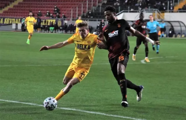 Hikmet Karaman'dan Galatasaray maçı yorumu Hikmet Karaman'dan Galatasaray maçı yorumu