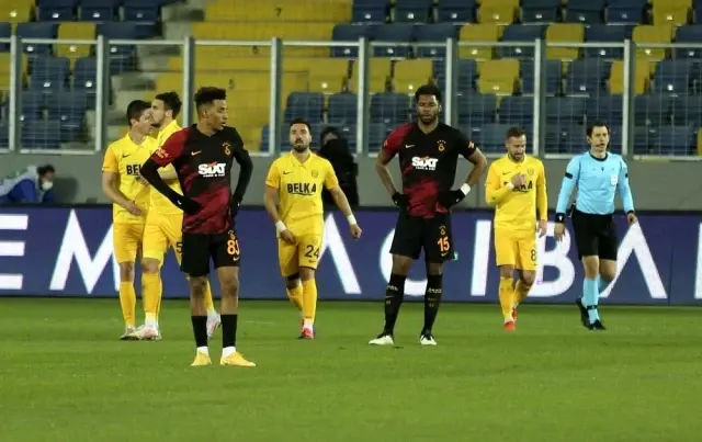 Hikmet Karaman'dan Galatasaray maçı yorumu Hikmet Karaman'dan Galatasaray maçı yorumu