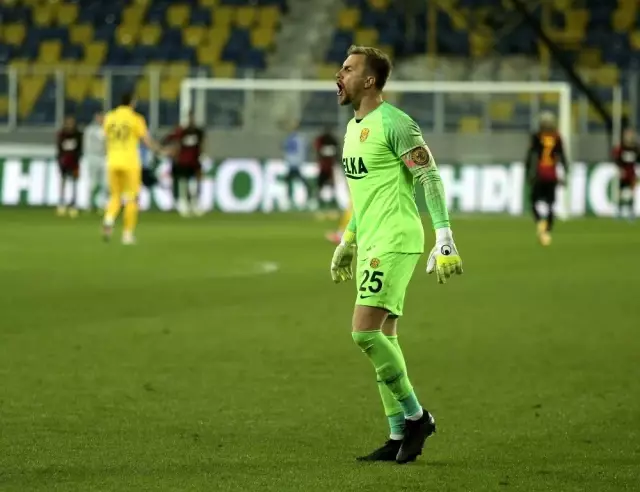 Hikmet Karaman'dan Galatasaray maçı yorumu Hikmet Karaman'dan Galatasaray maçı yorumu