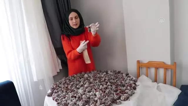 Tarıma yönelen genç kadın girişimcinin ürettiği doğal ürünler ilgi görüyor Tarıma yönelen genç kadın girişimcinin ürettiği doğal ürünler ilgi görüyor