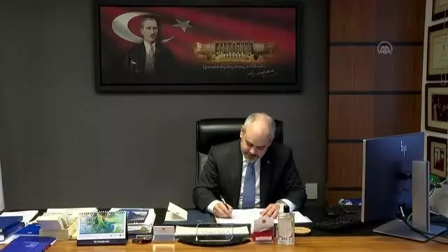 TBMM Dışişleri Komisyonu Başkanı Kılıç ve beraberindeki komisyon üyeleri KKTC ile Azerbaycan'ı ziyaret edecek (1) TBMM Dışişleri Komisyonu Başkanı Kılıç ve beraberindeki komisyon üyeleri KKTC ile Azerbaycan'ı ziyaret edecek (1)