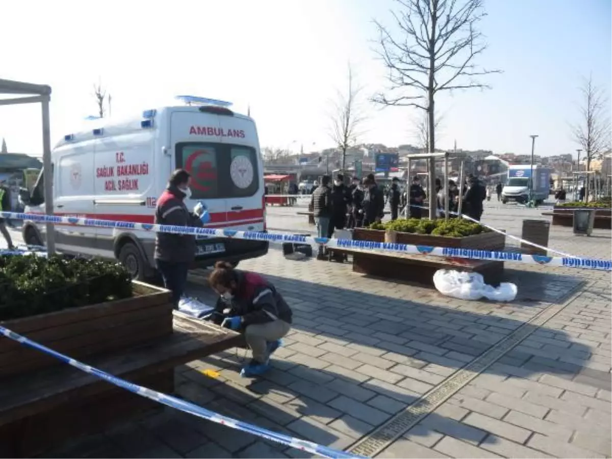 Üsküdar'da 81 yaşındaki adam silahla intihar etti
