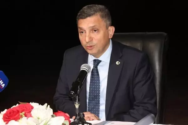 Son dakika haber: Vali Şahin'den uyarı: Denetimi sıkı tutmazsak mavilikler önce sararır, sonra kızarır Son dakika haber: Vali Şahin'den uyarı: Denetimi sıkı tutmazsak mavilikler önce sararır, sonra kızarır