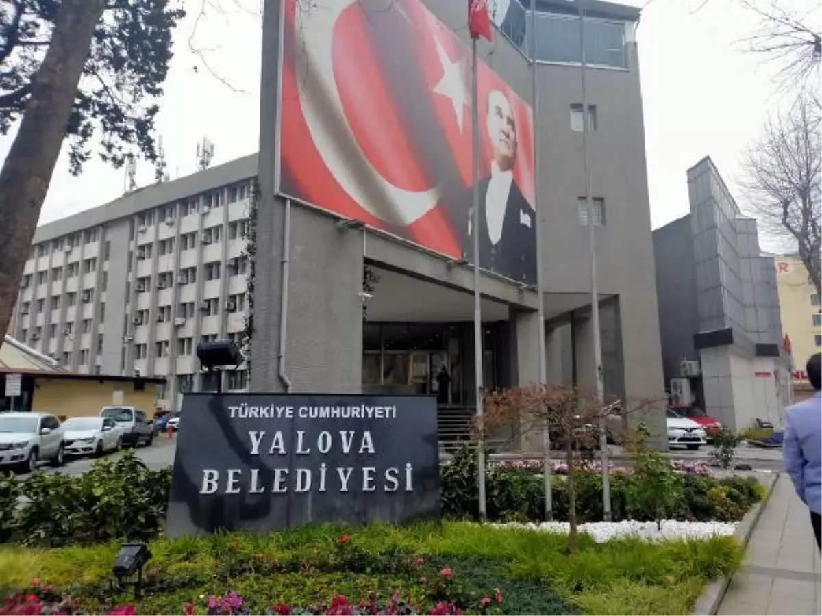Yalova Belediyesi'ndeki 'zimmet' davasının 3'üncü duruşması başladı