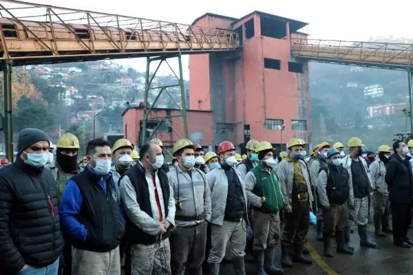 Zonguldak'ta 263 madenci dualarla anıldı Zonguldak'ta 263 madenci dualarla anıldı