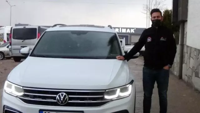 460 bin TL'ye aldığı sıfır otomobil hasarlı çıktı! Suçu kabul etmeyen bayi sadece ücretsiz bakım teklif etti 460 bin TL'ye aldığı sıfır otomobil hasarlı çıktı! Suçu kabul etmeyen bayi sadece ücretsiz bakım teklif etti