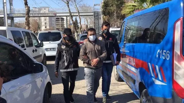 Adıyaman'da uyuşturucu ticaretine gözaltı (2) Adıyaman'da uyuşturucu ticaretine gözaltı (2)
