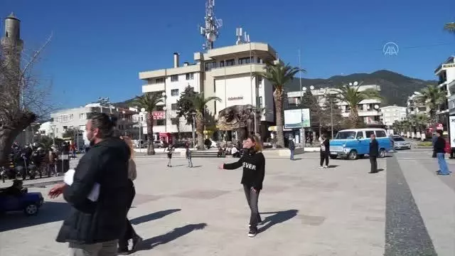 BALIKESİR - 'Göç Mevsimi' filminin çekimlerine Altınoluk'ta başlandı BALIKESİR - 'Göç Mevsimi' filminin çekimlerine Altınoluk'ta başlandı