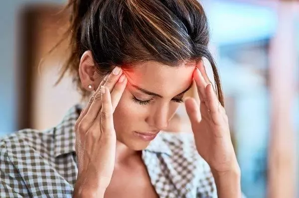 Baş ağrısına ne iyi gelir? Şiddetli baş ağrısına iyi gelen şeyler - Evde Baş ağrısına ne iyi gelir? Şiddetli baş ağrısına iyi gelen şeyler - Evde