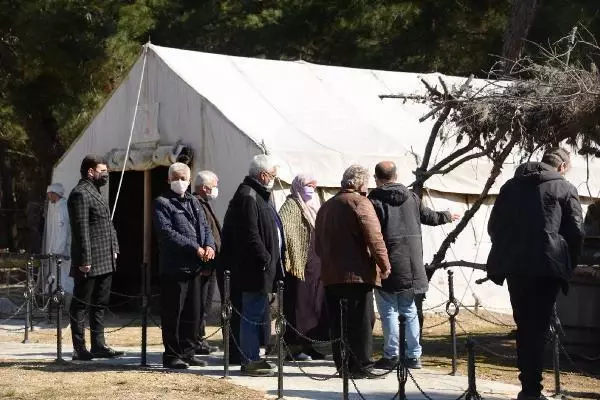 Bigalı Mehmet Çavuş, kahramanlık gösterdiği Seddülbahir Kalesi'nde anıldı Bigalı Mehmet Çavuş, kahramanlık gösterdiği Seddülbahir Kalesi'nde anıldı