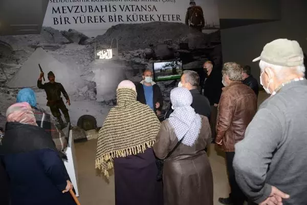 Bigalı Mehmet Çavuş, kahramanlık gösterdiği Seddülbahir Kalesi'nde anıldı Bigalı Mehmet Çavuş, kahramanlık gösterdiği Seddülbahir Kalesi'nde anıldı