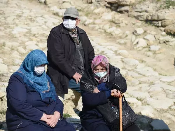 Bigalı Mehmet Çavuş, kahramanlık gösterdiği Seddülbahir Kalesi'nde anıldı Bigalı Mehmet Çavuş, kahramanlık gösterdiği Seddülbahir Kalesi'nde anıldı