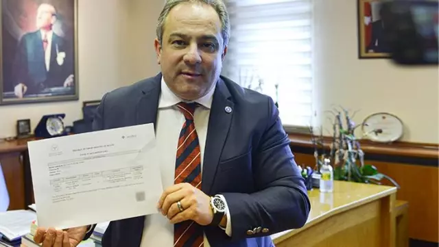 Bilim Kurulu Üyesi Prof. Dr. İlhan'dan tavsiye: e-Nabız üzerinden oluşturulan aşı kartları, pasaport olarak kullanılabilir Bilim Kurulu Üyesi Prof. Dr. İlhan'dan tavsiye: e-Nabız üzerinden oluşturulan aşı kartları, pasaport olarak kullanılabilir