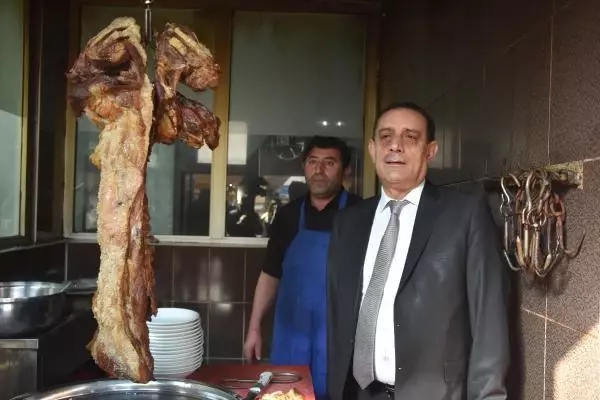 Bitlis büryanına coğrafik işaret tescil belgesi verildi Bitlis büryanına coğrafik işaret tescil belgesi verildi