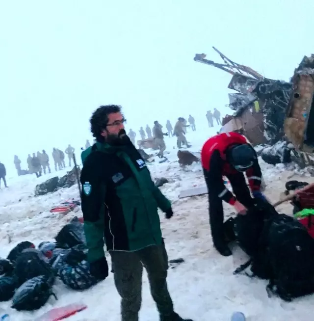 Son dakika haberleri: Bitlis'te kaza bölgesindeki arama kurtarma çalışmaları tamamlandı Son dakika haberleri: Bitlis'te kaza bölgesindeki arama kurtarma çalışmaları tamamlandı
