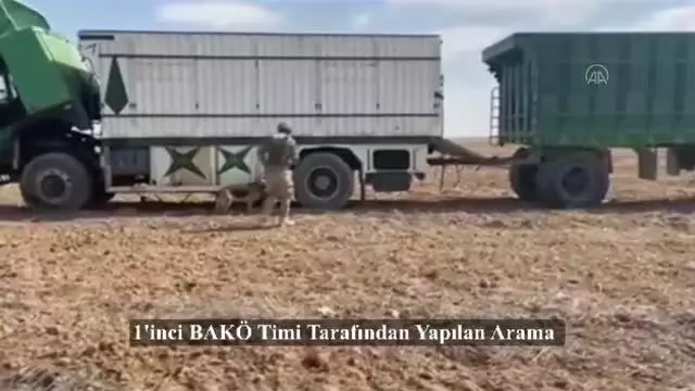 Bomba arama köpekleri 'Ban' ve 'Tim' Münbiç'te büyük bir saldırıyı önledi Bomba arama köpekleri 'Ban' ve 'Tim' Münbiç'te büyük bir saldırıyı önledi