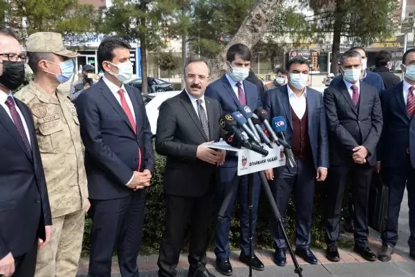 Son dakika: Çataklı: Durumu iyi olan iller dikkat etmeli, sıkıntılı durumda tedbirlerin çerçevesi değişebilir Son dakika: Çataklı: Durumu iyi olan iller dikkat etmeli, sıkıntılı durumda tedbirlerin çerçevesi değişebilir