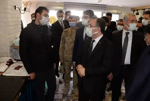 Son dakika: Çataklı: Durumu iyi olan iller dikkat etmeli, sıkıntılı durumda tedbirlerin çerçevesi değişebilir Son dakika: Çataklı: Durumu iyi olan iller dikkat etmeli, sıkıntılı durumda tedbirlerin çerçevesi değişebilir
