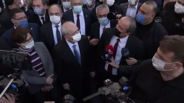 CHP Genel Başkanı Kılıçdaroğlu, Avcılar'da kentsel dönüşüm toplantısına katıldı CHP Genel Başkanı Kılıçdaroğlu, Avcılar'da kentsel dönüşüm toplantısına katıldı