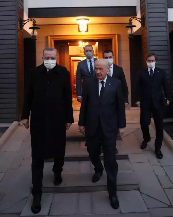 Cumhurbaşkanı Erdoğan'ın MHP Genel Başkanı Bahçeli'yi ziyareti sona erdi Cumhurbaşkanı Erdoğan'ın MHP Genel Başkanı Bahçeli'yi ziyareti sona erdi