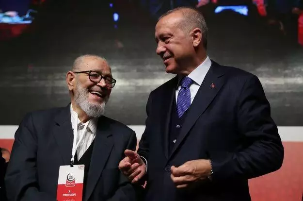 Cumhurbaşkanı Erdoğan'ın İstanbul İmam Hatip Lisesi'nden öğretmeni Mehmet Yahya Kutluoğlu hayatını kaybetti Cumhurbaşkanı Erdoğan'ın İstanbul İmam Hatip Lisesi'nden öğretmeni Mehmet Yahya Kutluoğlu hayatını kaybetti