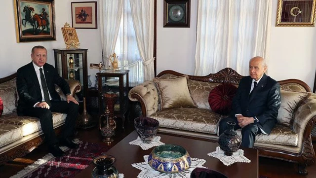 Cumhurbaşkanı Erdoğan, MHP lideri Bahçeli'yi evinde ziyaret etti