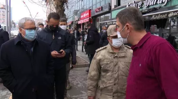 Mavi kategorideki Muş'un valisinden ilginç sözler: Maske takmayı bilmeyenler var Mavi kategorideki Muş'un valisinden ilginç sözler: Maske takmayı bilmeyenler var