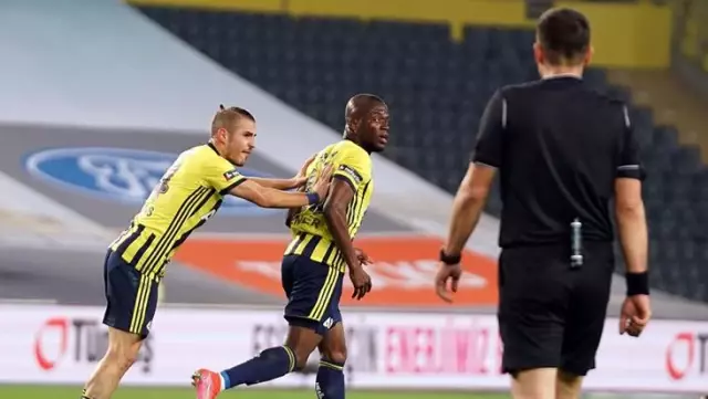 Fenerbahçe's penalty won in the Antalyaspor match in the last minutes returned from VAR Fenerbahçe's penalty won in the Antalyaspor match in the last minutes returned from VAR