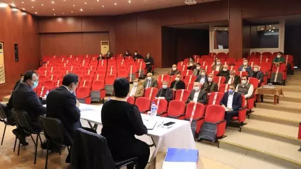 Gazipaşa'da Osmanlı tuğralı saatin kaldırılması tartışması: Biz Osmanlı kasabası değiliz Gazipaşa'da Osmanlı tuğralı saatin kaldırılması tartışması: Biz Osmanlı kasabası değiliz