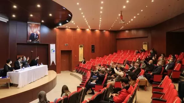 Gazipaşa'da Osmanlı tuğralı saatin kaldırılması tartışması: Biz Osmanlı kasabası değiliz Gazipaşa'da Osmanlı tuğralı saatin kaldırılması tartışması: Biz Osmanlı kasabası değiliz