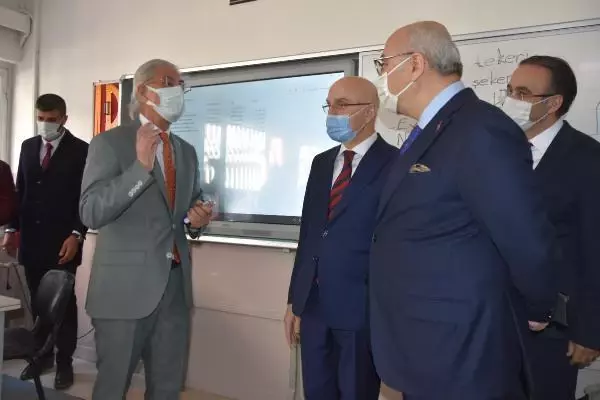 Son dakika... İçişleri Bakan Yardımcısı Erdil'den İzmir'de denetim Son dakika... İçişleri Bakan Yardımcısı Erdil'den İzmir'de denetim