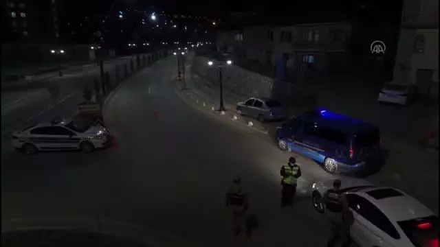 Jandarma Kovid-19 denetimi yaptı Jandarma Kovid-19 denetimi yaptı