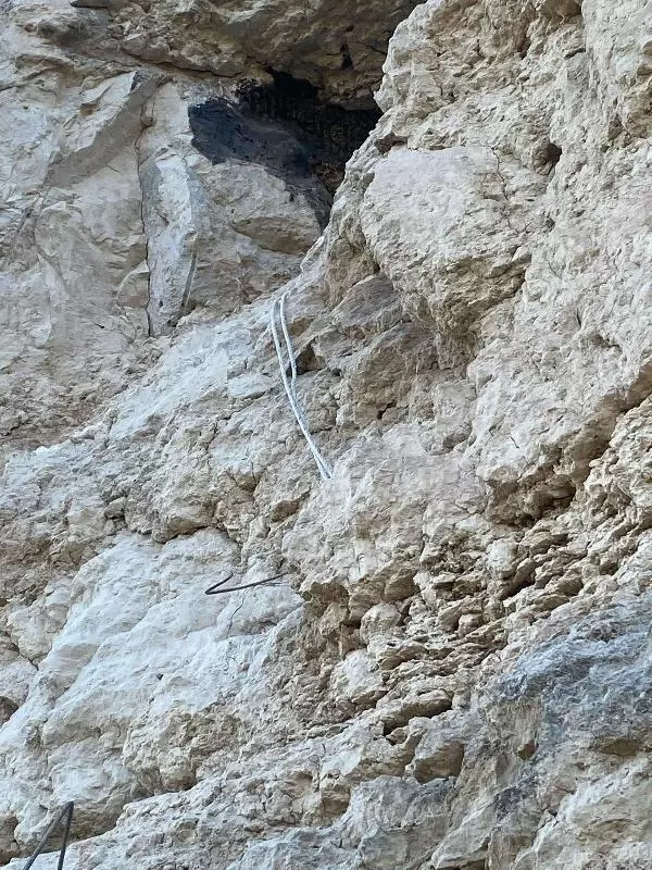 Kaçak kazı yaparken suçüstü yakalanan 2 kişiye gözaltı Kaçak kazı yaparken suçüstü yakalanan 2 kişiye gözaltı