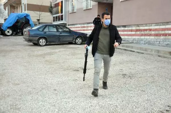 Son dakika gündem: Karaman'da iki grup silahla çatıştı: 4 gözaltı Son dakika gündem: Karaman'da iki grup silahla çatıştı: 4 gözaltı