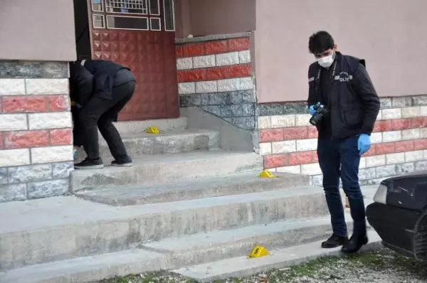 Son dakika gündem: Karaman'da iki grup silahla çatıştı: 4 gözaltı Son dakika gündem: Karaman'da iki grup silahla çatıştı: 4 gözaltı