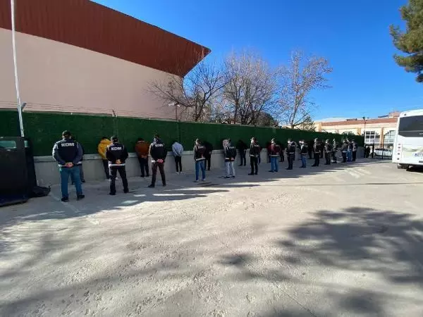 Malatya'da suç örgütü operasyonuna 15 tutuklama Malatya'da suç örgütü operasyonuna 15 tutuklama
